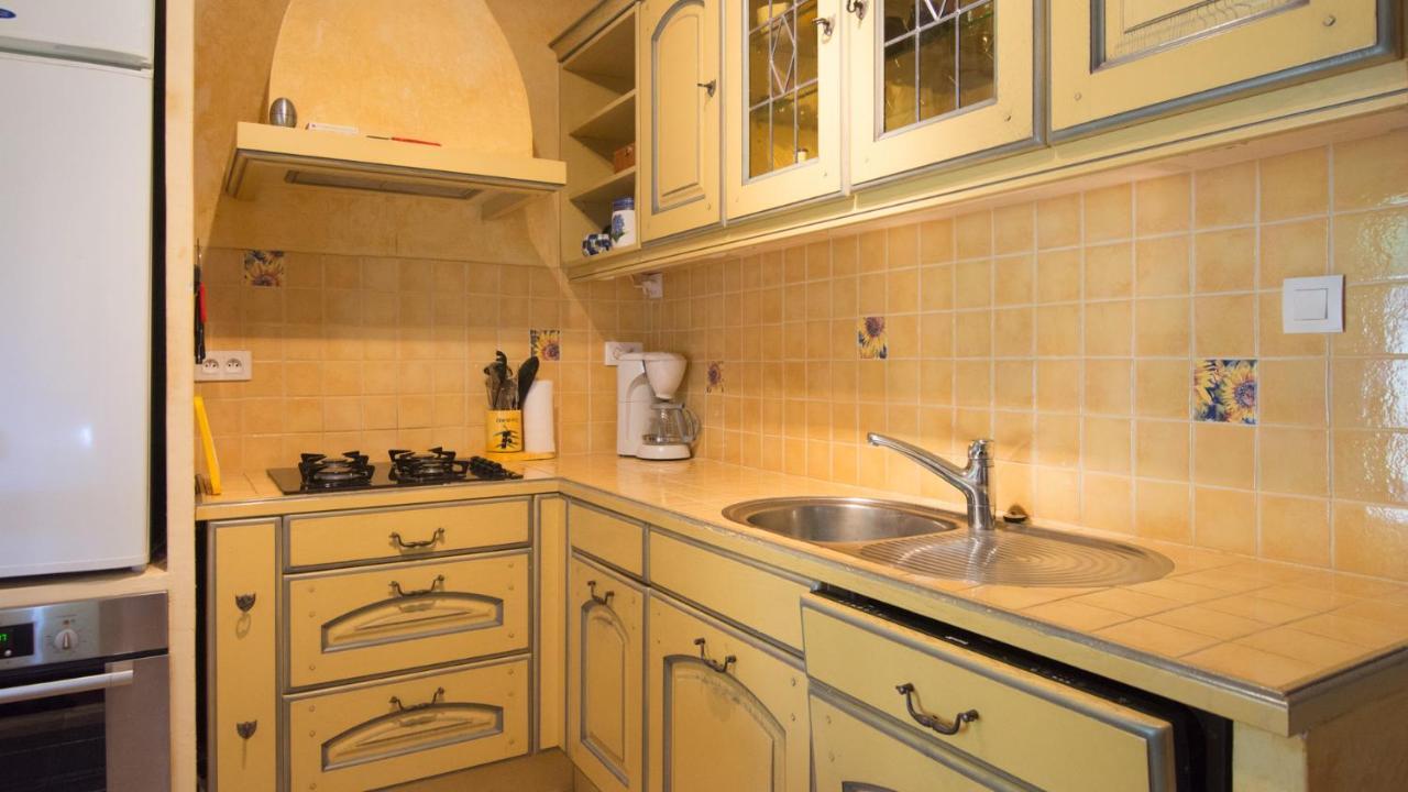 La Petite Grande Apartment Lurs Luaran gambar